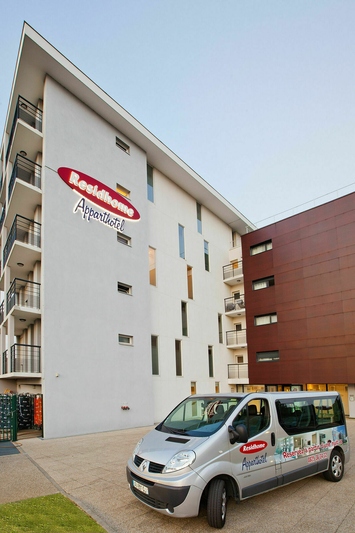 Residhome Carrieres La Defense Carrières-sur-Seine Exterior foto